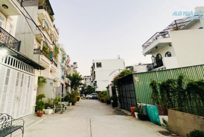 ĐẤT KHU PHÂN LÔ VIP - 96M2 - THẠNH XUÂN - FULL THỔ CƯ - HXH 8M - SỔ A4 - 3