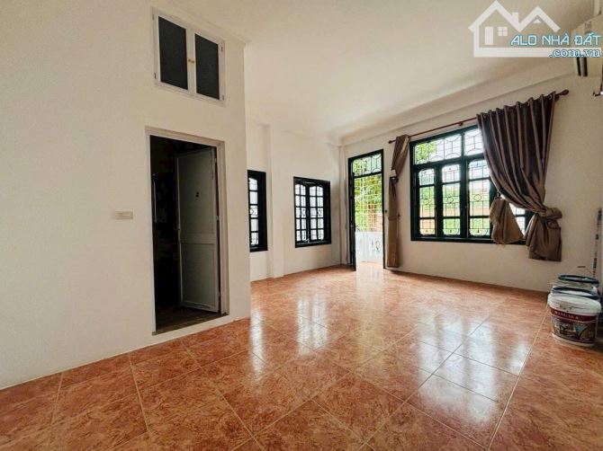 bán nhà Thuỵ Khuê ( Lạc Long Quân )Tây Hồ DT 60m, 5 Tầng, MT 6m 🧧Gia 11.4 tỷ - 3