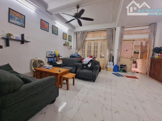 Bán nhà Lê Trọng Tấn – 54.6m² – 4 tầng – ngõ ô tô - giá 15.7 tỷ! - 3