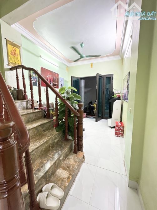 Giá đầu tư Ngã Tư Sở  35m x 4 tầng, gần ô tô tránh, 6,8 tỷ - 3