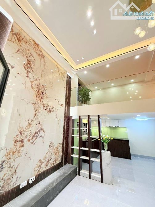 Biệt thự lô góc đường Láng- 30m ra đường Láng- Diện tích 40m2-4 tầng 4 ngủ- Giá 9 tỷ có TL - 3