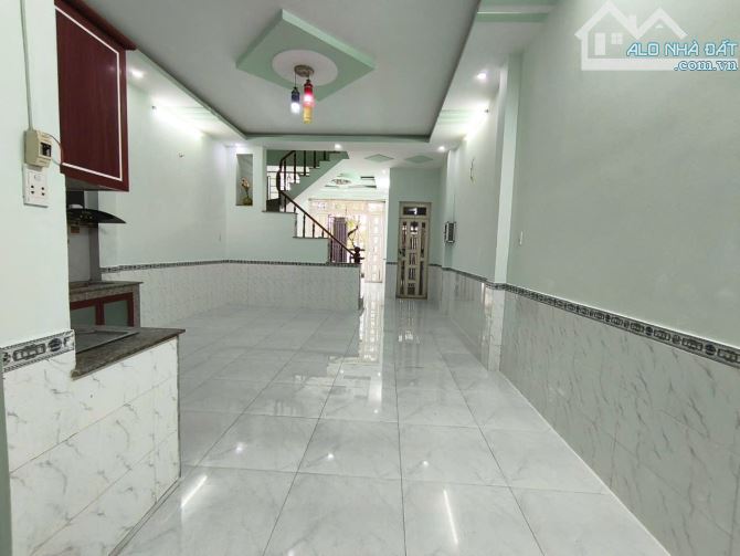 Bán nhà 2 tầng hẻm xe hơi ngang 5m BTCT Trần Thị Bốc Thị Trấn Hóc môn chỉ nhỉnh 3 tỷ - 3