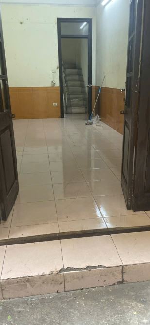 Cho thuê nhà ở Hồng Hà, Chương Dương, Hoàn Kiếm. DT 30m x 3 tầng, giá 7tr - 3
