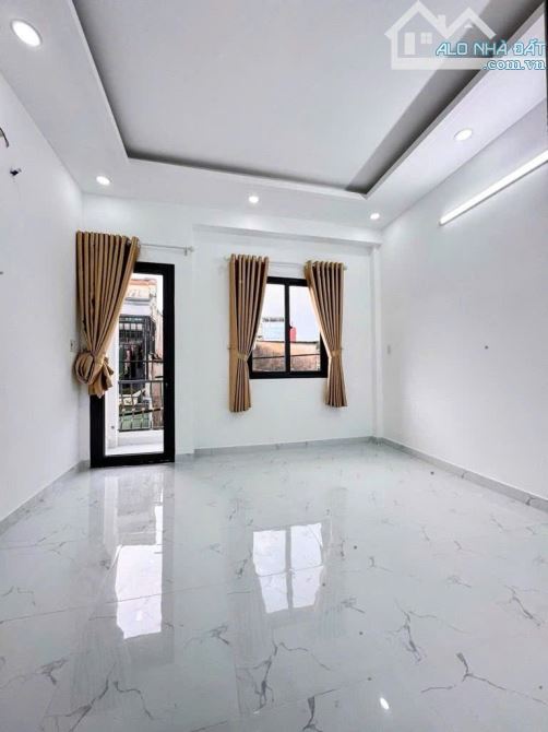 SIÊU PHẨM NHÀ ĐẸP HẺM XE HƠI – CHIẾN LƯỢC – 4x10M – CHỈ 3 TỶ 7 - 3
