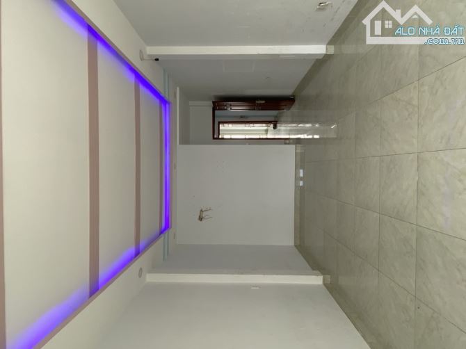 NHÀ 3 TẦNG CHIẾN LƯỢC, 2 MẶT HXH THÔNG, CHIẾN LƯỢC - GIÁP TÊN LỬA, 72M2, GIÁ 6 TỶ XÍU - 3