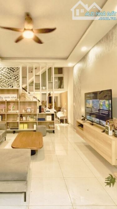 🏠 BÁN NHÀ NGUYỄN XÍ, P.26, BÌNH THẠNH - HẺM 8M, 4 TẦNG MỚI, KINH DOANH - CHỈ 12.X TỶ. - 4