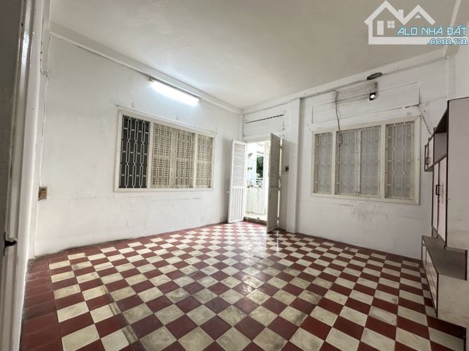 Bán dãy nhà 1317m2 Q1- Mạc Đĩnh Chi - kế bên Lãnh sự quán Mỹ - đối diện nhà hát Bến Thành - 7