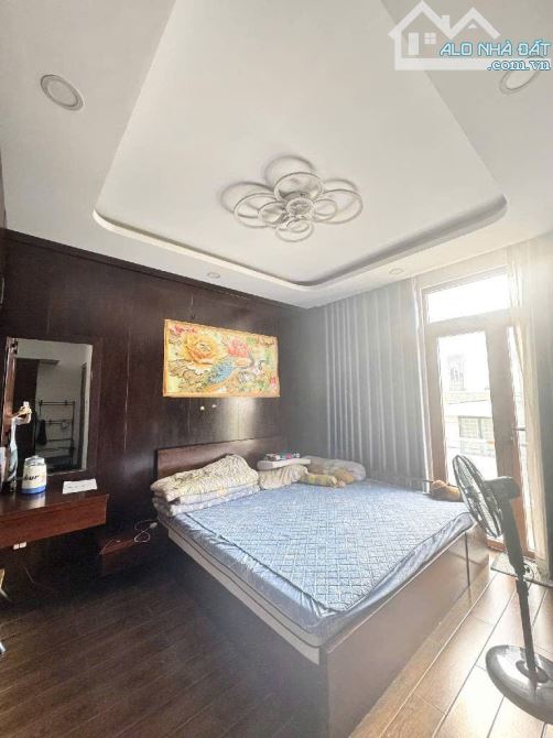 Nhà Đẹp 5 Tầng BTCT, Đường 7m Ô Tô Tránh - Ngay Vạn Phúc City - Full Nội Thất - Giá 8,6 Tỷ - 4