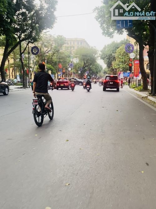 NHÀ MẶT PHỐ HÀNG BÀI 55m2 - VỊ TRÍ ĐẸP -KD ĐẮC ĐỊA - ĐẲNG CẤP - 4