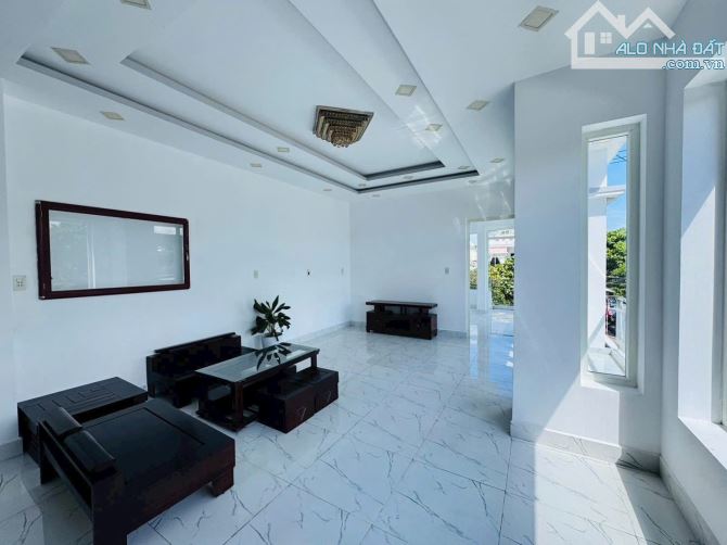 Bán nhà 2 MT Nguyễn Đình Tứ Thanh Khê  KD quá ok - 4