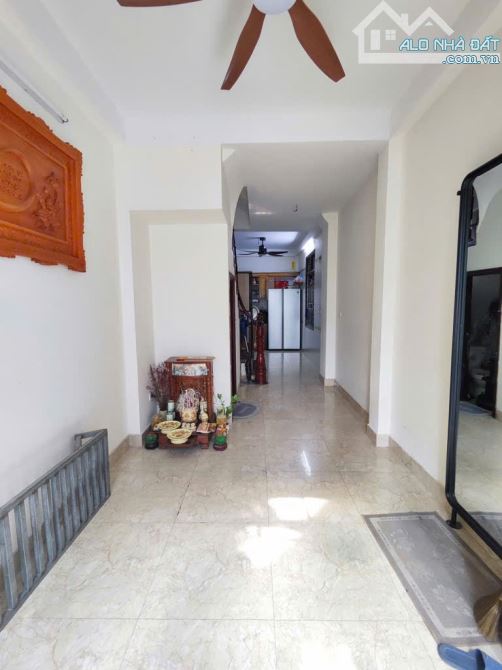 TRUNG TÂM THANH TRÌ, NHÀ ĐẸP DÂN XÂY, SÁT Ô TÔ, 5 TẦNG 33M2 GIÁ 4,8 TỶ - 4