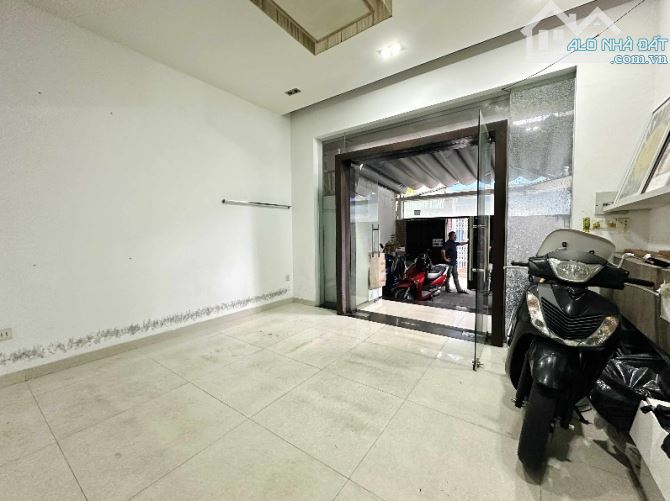 Nhà Trần Bình Trọng_ P1, Gò Vấp. DT 86m2 (4.5m x 19m). 4 tầng. Giá 9.8 Tỷ. - 4