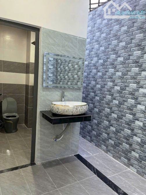 Ngay gần trung tâm, Chính chủ bán nhà vị trí cách trường lái Bửu Long 1km, dân cư hiện hữu - 4