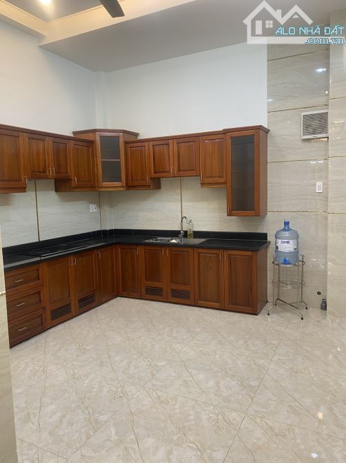 MẶT TIỀN THỐNG NHẤT -P10 , DT : 4m x 20m , 2 LẦU , 4 PN , GIÁ CHỈ : 13.5 TỶ TL - 4