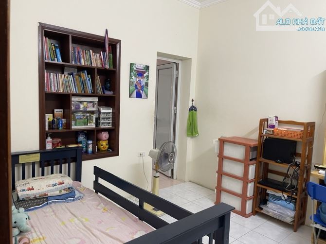 BÁN TẬP THỂ PHẠM VĂN ĐỒNG 120m2- GIÁ 4,9 TỶ - 4