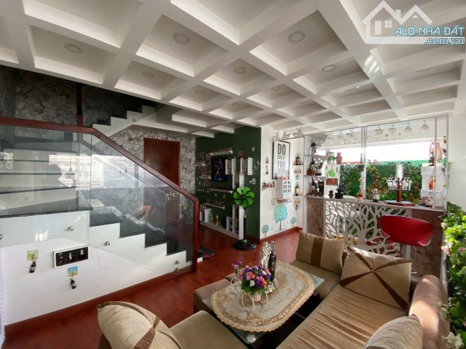 CĂN GÓC HẺM 6M -QUANG TRUNG NGANG 5,5 M - 10 TỶ TL. - 4