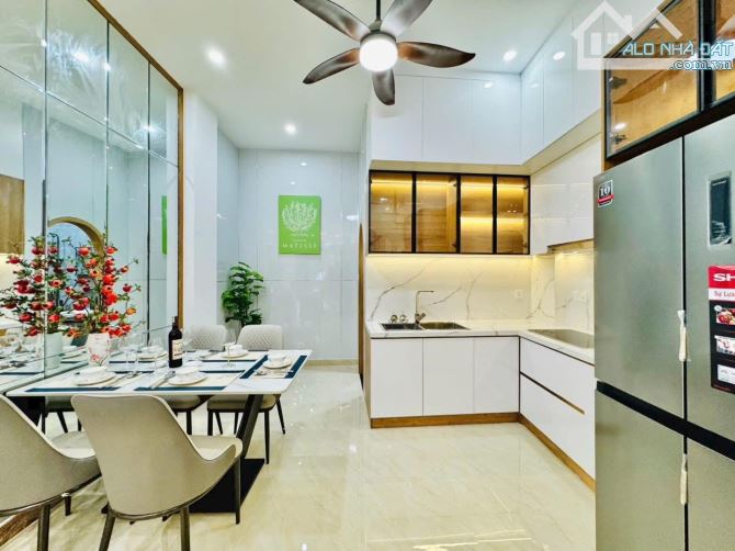 NHÀ XÂY MỚI - VỊ TRÍ ĐẸP TẠI HUỲNH MẪN ĐẠT, QUẬN 5 - GIẢM SÂU CÒN 6,52 TỶ, SỔ HOÀN CÔNG ĐỦ - 4