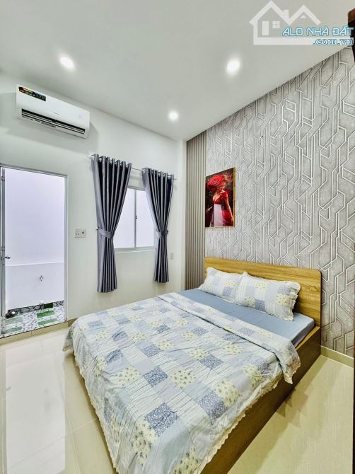 Bán nhanh căn nhà siêu vip tại Nguyên Hồng, Gò Vấp/ 50m2 Giá chỉ 5 tỷ 9/ SHR chính chủ - 4