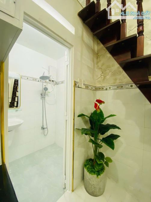 Nhà mới shr chỉ 2 tỷ xíu rất đẹp full nội thất kế bên Gò Vấp - 4