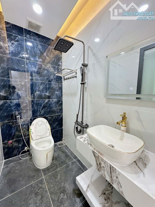 👉BÁN NHÀ BÌNH TÂN 5 TẦNG  HƯƠNG LỘ 2  HẺM 8M THÔNG NỘI THẤT XỊN CHỈ HƠN 6 TỎI - 4
