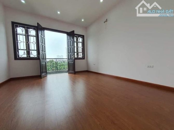DOÃN KẾ THIỆN, CẦU GIẤY - PHÂN LÔ OTO 80M2 - 7 TẦNG - MT  4.3M - 24.X TỶ - 4