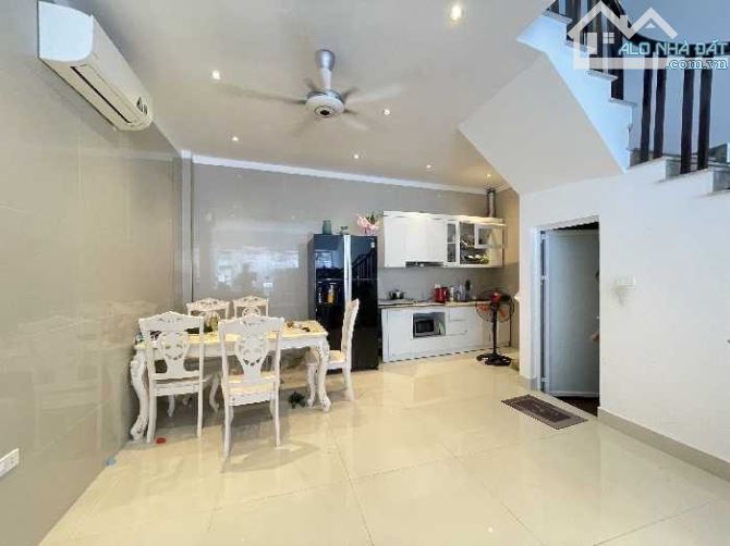 💥 SIÊU PHẨM THẠCH BÀN – NHÀ ĐẸP– GARA Ô TÔ – GẦN HỒ, TRƯỜNG HỌC, CÔNG VIÊN – PHÁP LÝ RÀNG - 4
