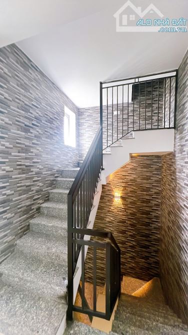 🏡 NHÀ 2 TẦNG 2 MÊ – 3 PHÒNG NGỦ – 70M² (6.5x11) – GIÁ CHỈ 3,4 TỶ BÌNH KỲ - HÒA QUÝ - 4