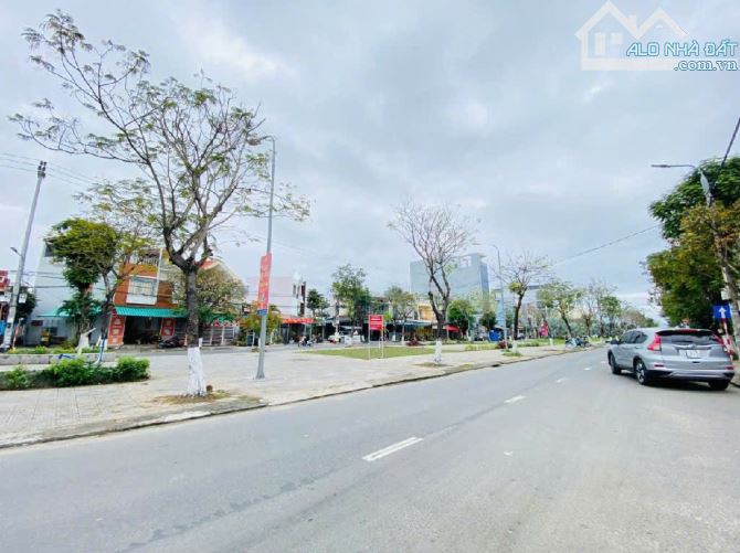 SÓT LẠI LÔ GÓC 2 MẶT TIỀN NGAY BẾN XE  ĐƯỜNG YÊN THẾ DT 205M2 NGANG 8M. GIÁ BÁN 15,8 TỶ TL - 4