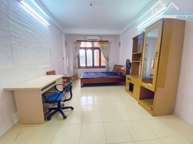 Cho thuê nhà nguyên căn ngõ 211 Vĩnh Hưng, 30m² x 5 tầng, 3PN, 4 WC, 10.5 Triệu - 4