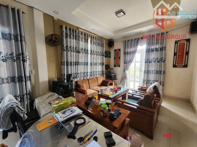 Bán nhà khu dân cư Tân Phong, căn góc 2 mặt tiền đường sổ hồng 195m2 ngang 10m giá 11.2 tỷ - 4