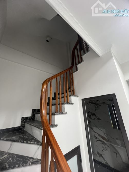 BÁN NHÀ PHỐ NGỌC THỤY – LONG BIÊN - 38M2 x 6 TẦNG – GIÁ 10.9 TỶ - 4