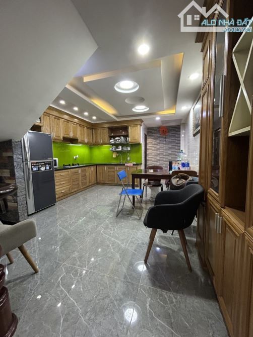 NHÀ ĐẸP 5 TẦNG - 4M*15M - ĐƯỜNG PHẠM VĂN CHIÊU - KHU VIP GÒ VẤP - 8,3 TL - 4