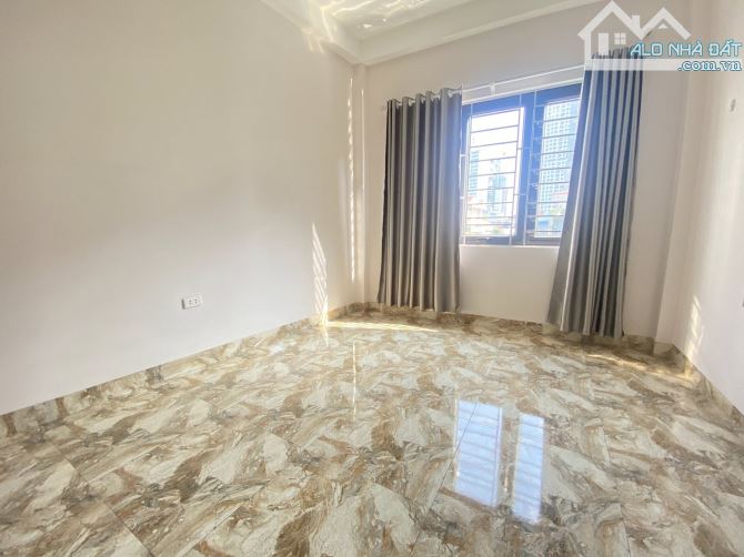 AN DƯƠNG VƯƠNG 35M² – 5 TẦNG – LÔ GÓC – NGÕ RỘNG – KINH DOANH NHỎ – 8.3 TỶ - 4