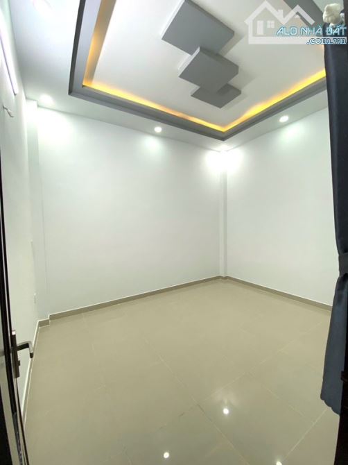 BÁN GẤP NHÀ QUẬN 12 HẺM XE HƠI 4,2X13 TRẦN THỊ CỜ THỚI AN VỊ TRÍ ĐẸP - 4