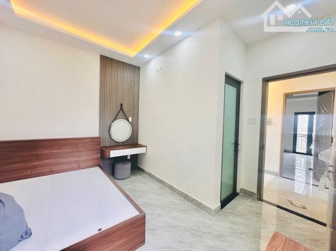 NHÀ ĐẸP VÕ THỊ NHỜ  ,NHÀ MỚI CHỈ  XÁCH QUA LY VÀO Ở NGAY  2TẦNG 3PN - 3WC  CHỈ 5.99ty - 4