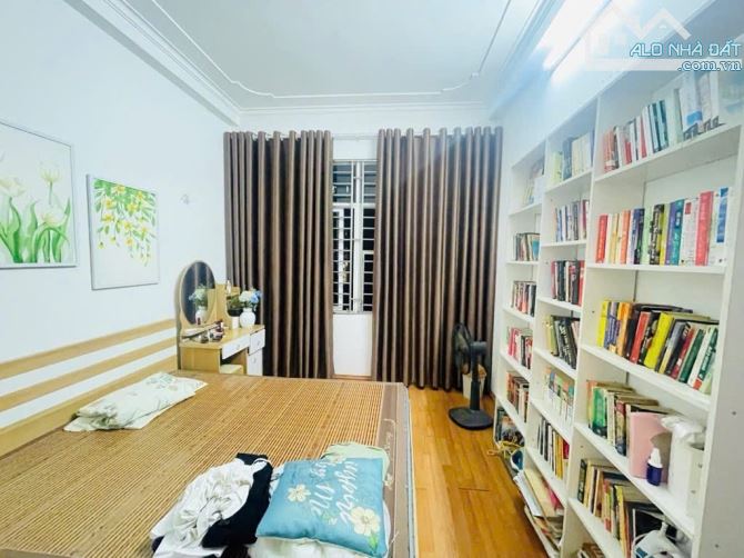 VÕ CHÍ CÔNG CẦU GIẤY NHÀ ĐẸP DÂN XÂY, DT35M x 5TẦNG, NGÕ NÔNG GẦN PHỐ, Ô TÔ TRÁNH - 4