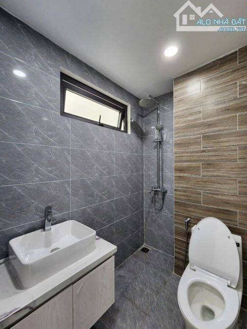🏠Nhà đẹp 1sẹc đường Hà Đặc, hẻm oto thông tứ tung, sát bên siêu thị coopmart chỉ 4.x nhỏ - 4