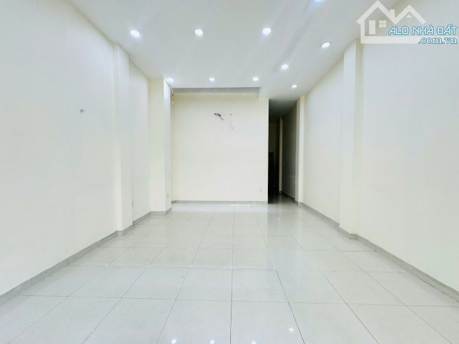 CHO THUÊ NHÀ MỚI XÂY MẶT TIỀN DƯƠNG QUẢNG HÀM (6 TẦNG) THANG MÁY - 4