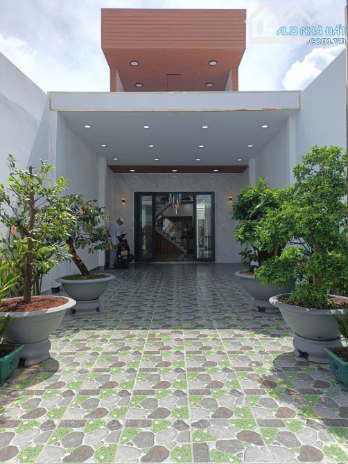 Nhà Mặt Tiền, vị trí kinh doanh đắc địa - 4