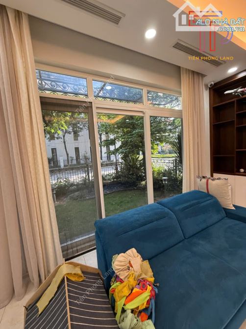 Cho thuê căn BT 270m2 - Full đồ sang trọng - nhận nhà được ngay - giá thương lượng - 4