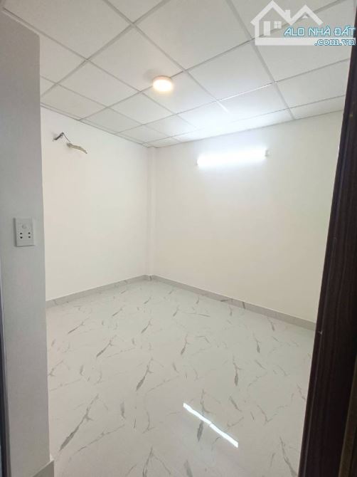 (Q8) - DƯƠNG BÁ TRẠC (4mx12m) HOÀN CÔNG ĐỦ SỔ VUÔNG VỨC - HẺM 3m - ZÁ CHỈ 7TỈ NHỈNH😜 - 4