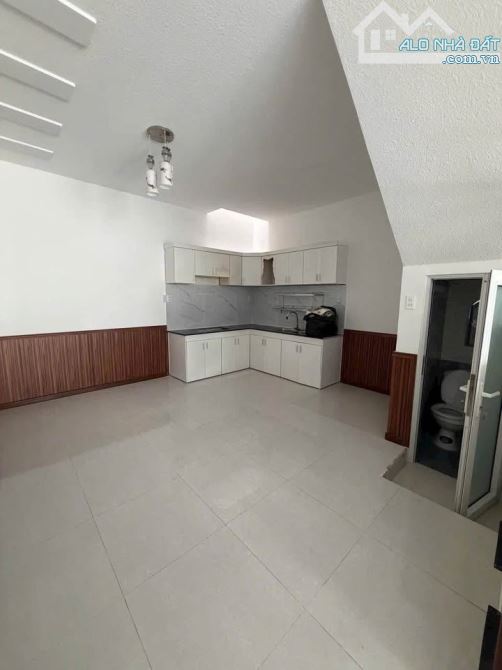 CẦN TIỀN BÁN CĂN NHÀ ĐƯỜNG OTO (ĐẬU SÂN) P.XUÂN HƯƠNG ( P4 CŨ), ĐÀ LẠT Giá Bán 6.4 Tỷ - 4