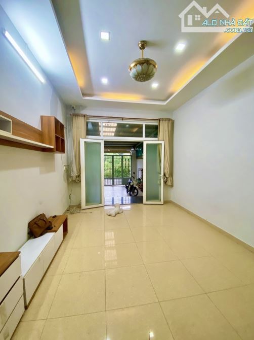 [LONG TRƯỜNG] MẶT TIỀN VÕ VĂN HÁT — 3 TẦNG 80M2 DÒNG TIỀN 12TR/THÁNG — GIÁ CHỈ 7.3 TỶ‼️💰 - 4
