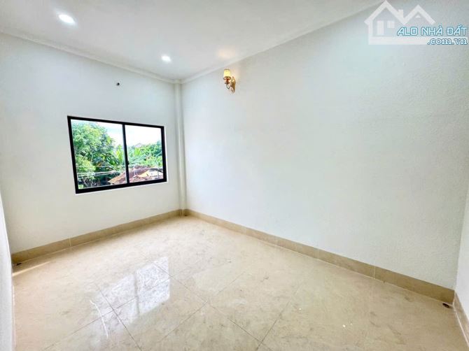 Bán nhà 1T1L, gần chợ Tân Vạn, DT 6X22, sân oto siêu rộng, chỉ 2 tỷ 850 - 4