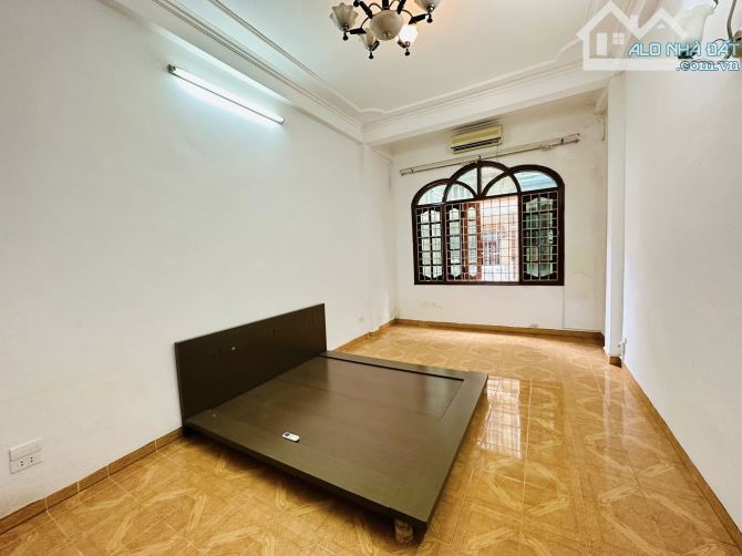 BÁN NHÀ THANH XUÂN 58M² 4 TẦNG.GIÁ 13.6 TỶ–Ô TÔ VÀO NHÀ–2 MẶTTHOÁNG–PHÂN LÔ QUÂN ĐỘI–SỔĐẸP - 4