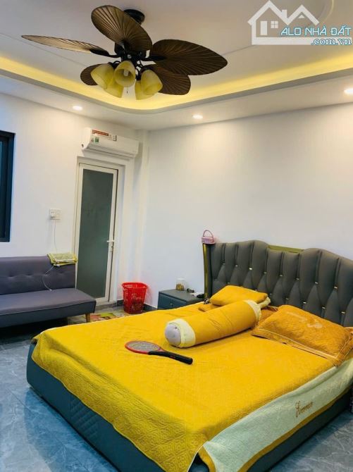 [TAM PHÚ] BÁN NHÀ 4 TẦNG NHƯ BIỆT THỰ, NGANG KHỦNG 8M, HXH – 8M × 10M – 80M² - 4