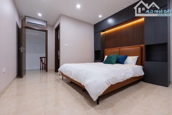 BÁN NHÀ PHỐ NGUYỄN LAM – 30M² x 5 TẦNG – PHONG CÁCH NHẬT – Ô TÔ ĐỖ CỔNG – GIÁ CHỈ 7.1 TỶ - 4