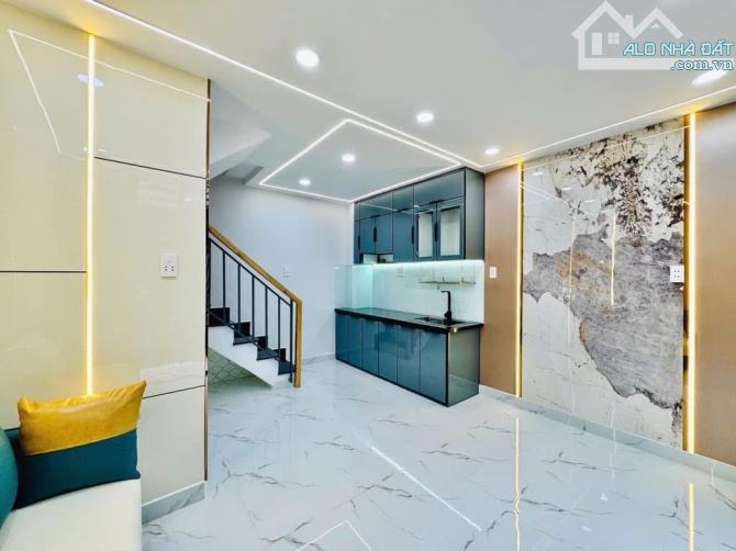 NHÀ MỚI ĐẸP - CÁCH MẶT TIỀN 15M - P.15-PHÚ NHUẬN-GIÁ TỐT 4,7 tỷ - 4