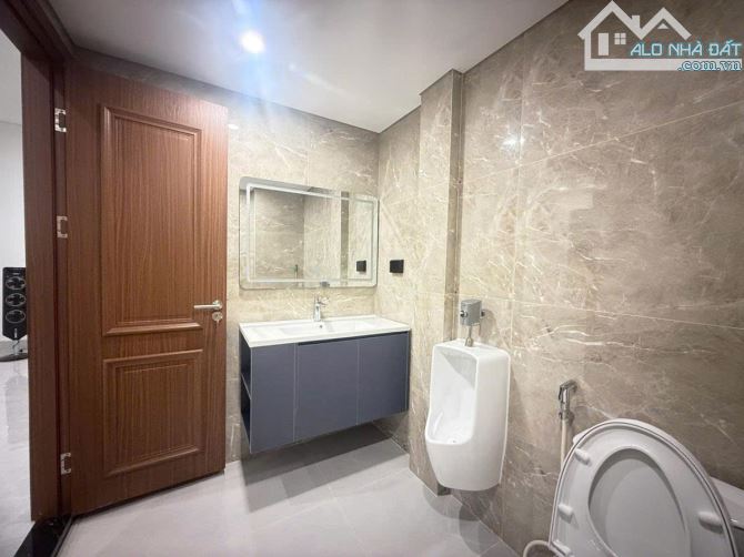 Mặt phố Hoàng Ngân  tòa nhà văn phòng 92m2, 8 tầng, mt 5m, 68 tỷ dòng tiền 80 triệu/tháng - 4