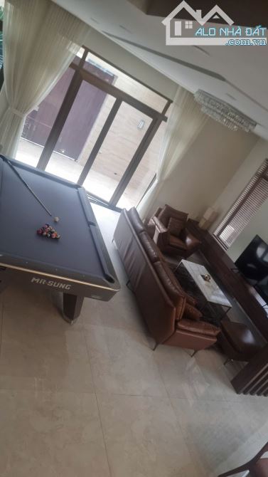 Bán biệt thự dt 223.8m2, 3 tầng, hồ bơi, full NT, tại đường 31, P. An Phú, 56 tỷ - 4